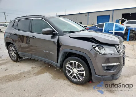 2018 Jeep Compass Latitude z USA, uszkodzony, nr VIN 3C4NJCBB7JT108493